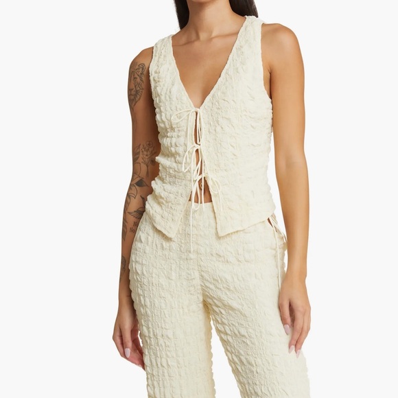 Yllw the Label Tatum Bubble Tie Front Vest XS - Picture 3 of 14